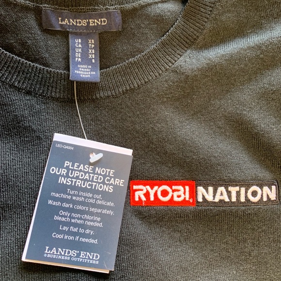 Lands’ End crewneck sweater - Picture 2 of 5